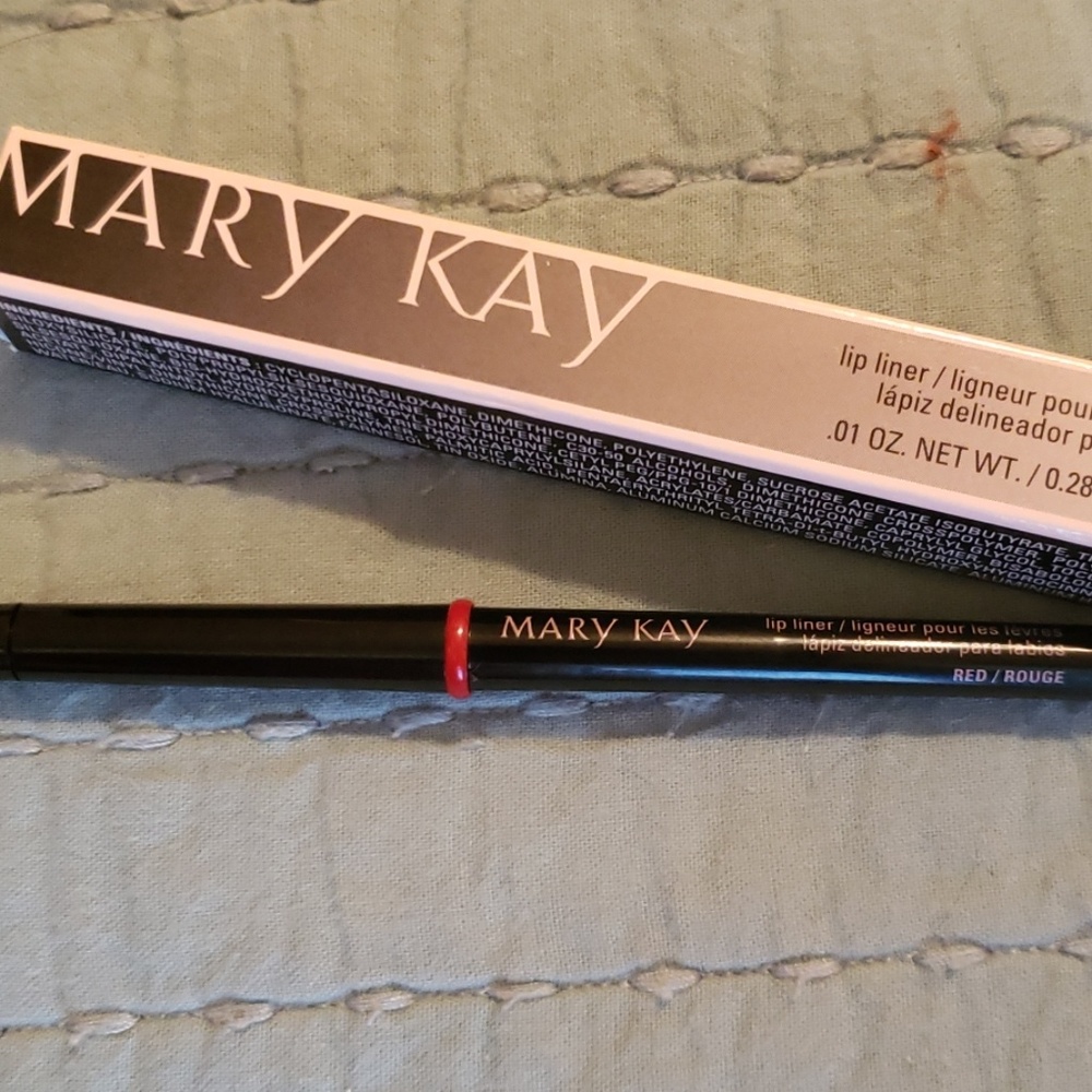 Red Lip Liner